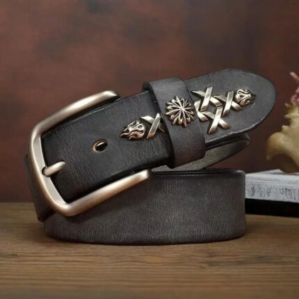 Cinturon de cuero vacuno con detalles de acero- Negro